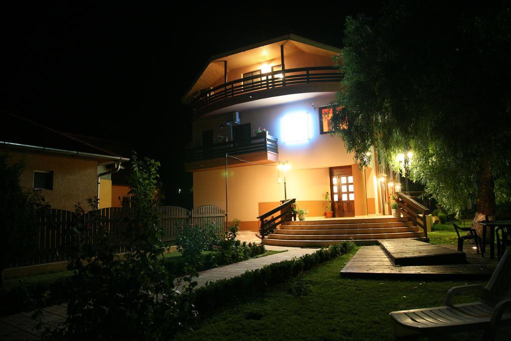 Vila Delta Travel - Mila 23 Mila Douăzeci şi Trei 외부 사진